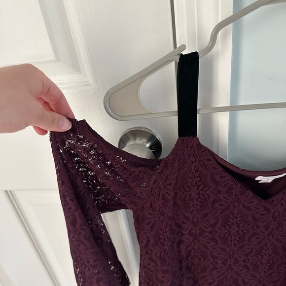 Off the shoulder dress - Picture 2 of 3